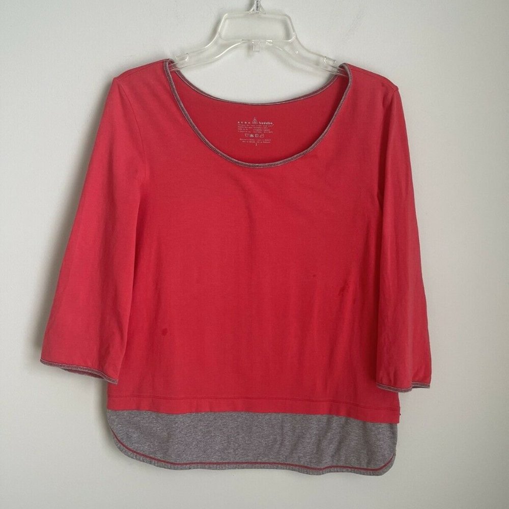 Neon Buddha Red Gray 3/4 Sleeve Top